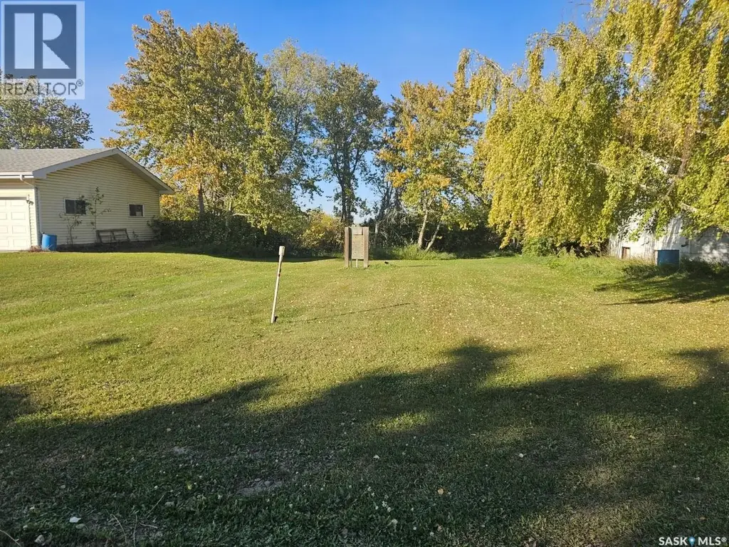 24 Saskatchewan Avenue, Quill Lake